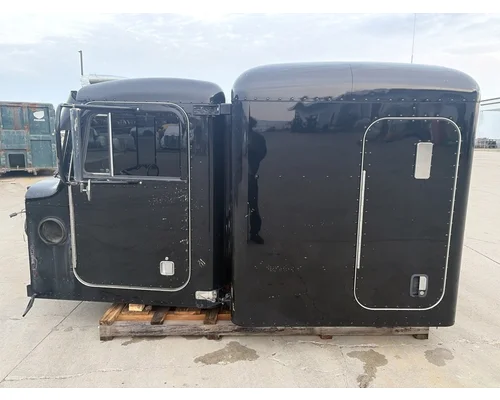 PETERBILT 379 Cab