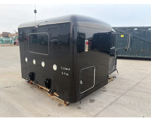 PETERBILT 379 Cab