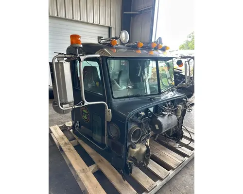 PETERBILT 379 Cab