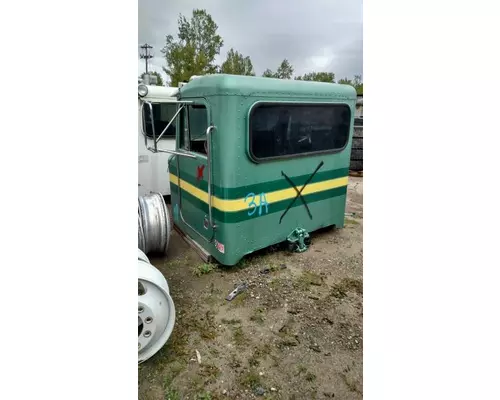 PETERBILT 379 Cab