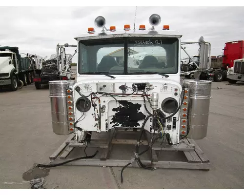 PETERBILT 379 Cab