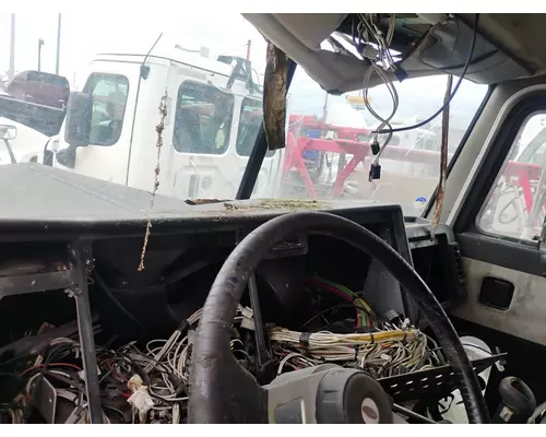 PETERBILT 379 Cab