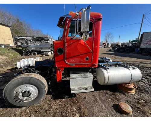 PETERBILT 379 Complete Vehicle