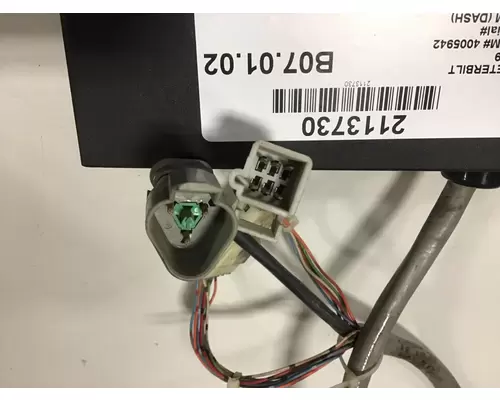 PETERBILT 379 DASH CONTROL MODULE
