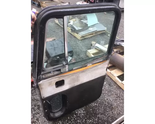 PETERBILT 379 DOOR ASSEMBLY, FRONT