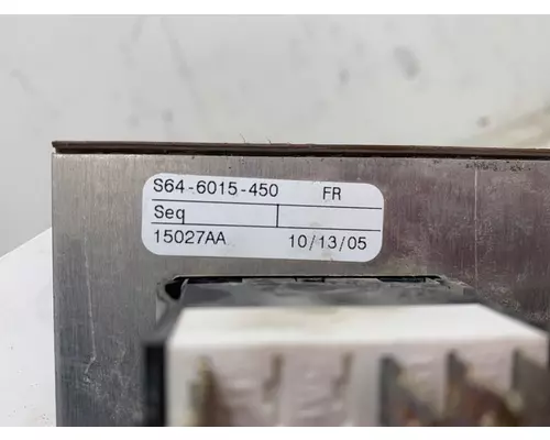 PETERBILT 379 Dash  Console Switch