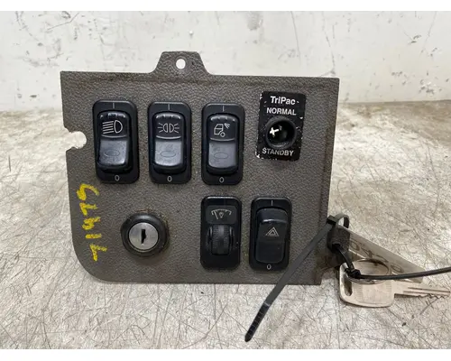 PETERBILT 379 Dash  Console Switch