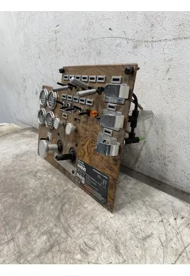 PETERBILT 379 Dash / Console Switch