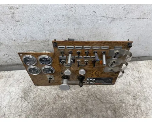 PETERBILT 379 Dash  Console Switch