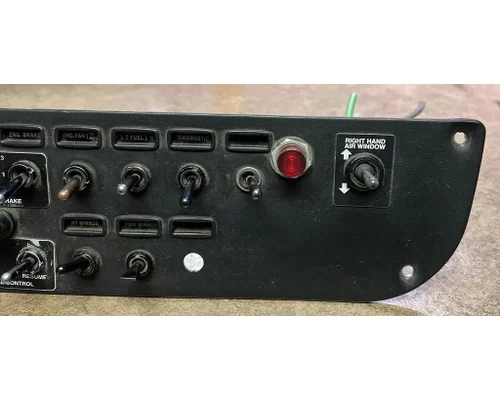 PETERBILT 379 Dash Panel