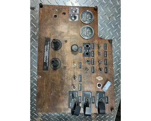 PETERBILT 379 Dash Panel