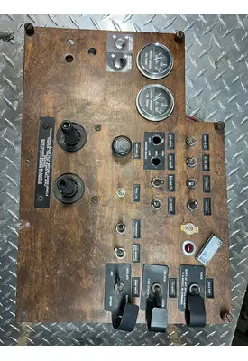 PETERBILT 379 Dash Panel