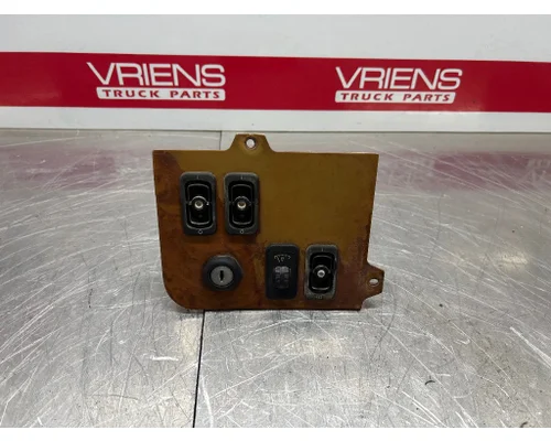 PETERBILT 379 Dash Panel