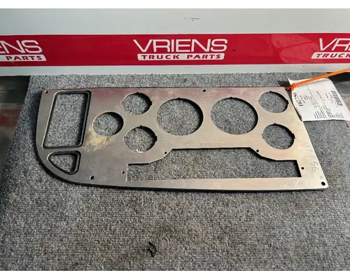 PETERBILT 379 Dash Panel