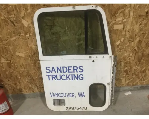 PETERBILT 379 Door Assembly, Front