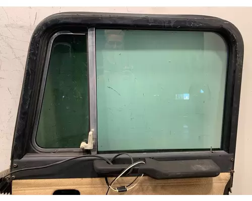 PETERBILT 379 Door Assembly, Front