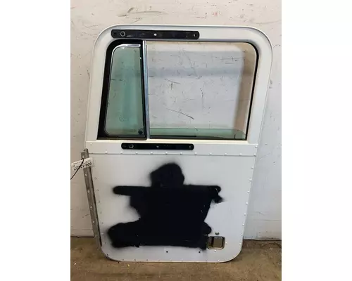 PETERBILT 379 Door Assembly, Front
