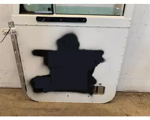 PETERBILT 379 Door Assembly, Front