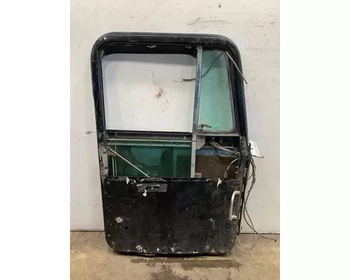 PETERBILT 379 Door Assembly, Front