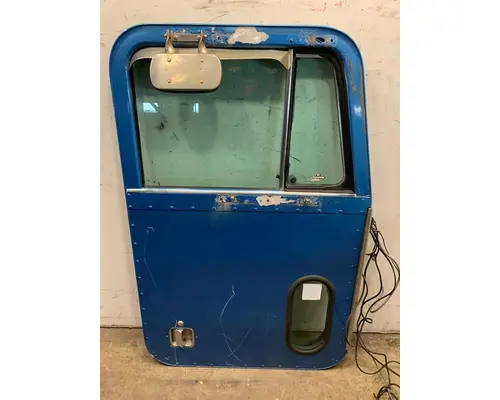 PETERBILT 379 Door Assembly, Front