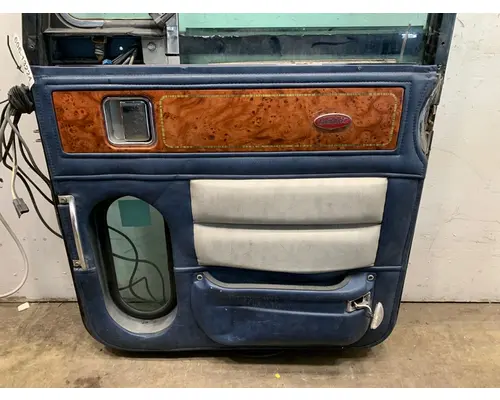PETERBILT 379 Door Assembly, Front