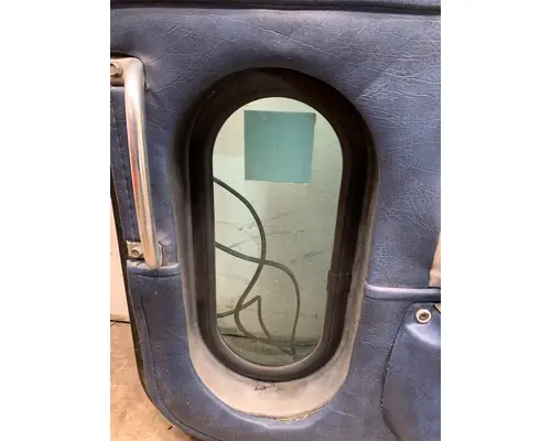 PETERBILT 379 Door Assembly, Front