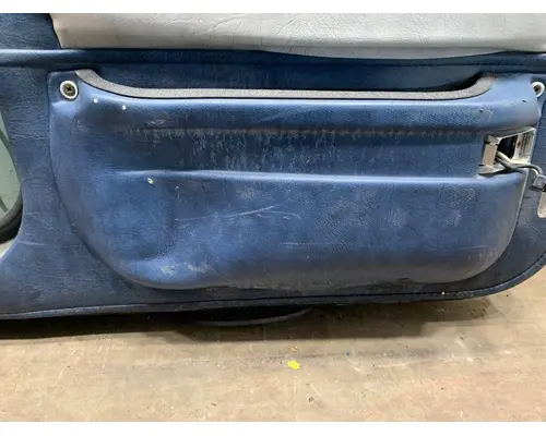 PETERBILT 379 Door Assembly, Front