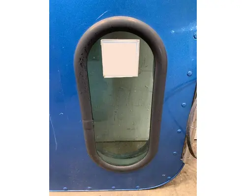 PETERBILT 379 Door Assembly, Front