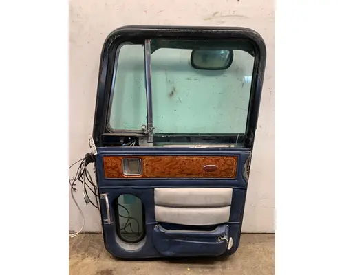 PETERBILT 379 Door Assembly, Front