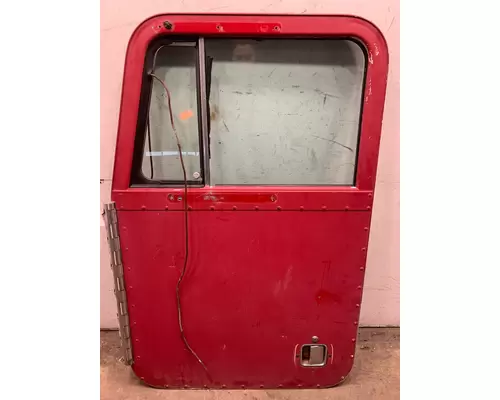 PETERBILT 379 Door Assembly, Front