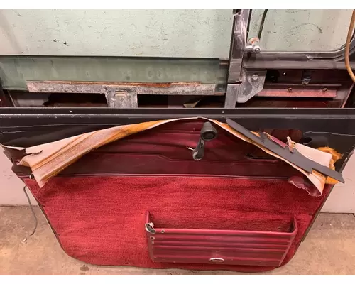 PETERBILT 379 Door Assembly, Front