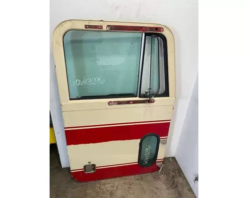 PETERBILT 379 Door Assembly, Front