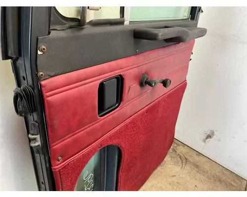 PETERBILT 379 Door Assembly, Front