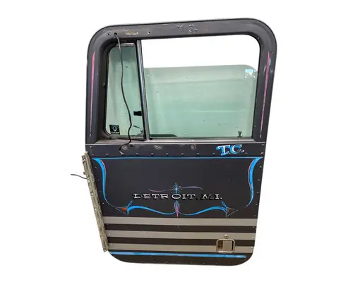 PETERBILT 379 Door Assembly, Front