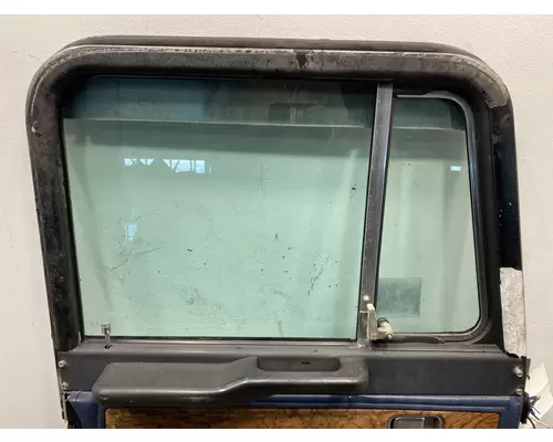 PETERBILT 379 Door Assembly, Front