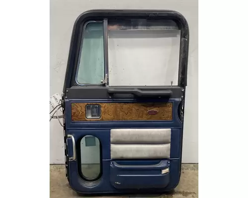 PETERBILT 379 Door Assembly, Front
