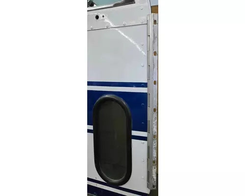 PETERBILT 379 Door Assembly, Front