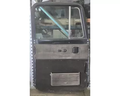 PETERBILT 379 Door Assembly, Front