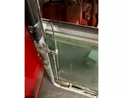 PETERBILT 379 Door Assembly, Front