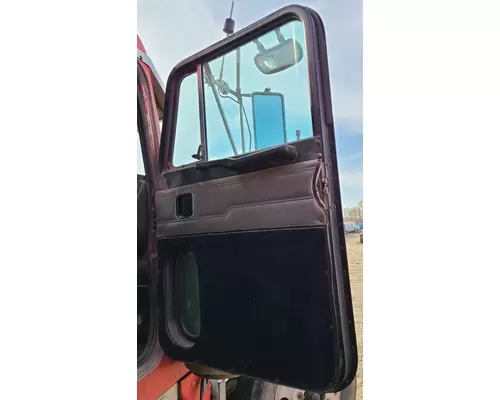 PETERBILT 379 Door Assembly, Front