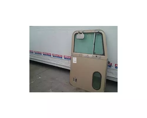 PETERBILT 379 Door Assembly, Front