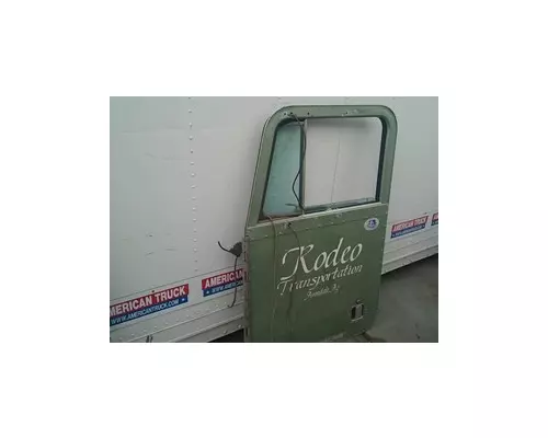 PETERBILT 379 Door Assembly, Front