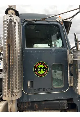 PETERBILT 379 Door Assembly, Front