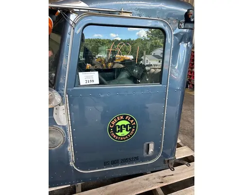 PETERBILT 379 Door Assembly, Front