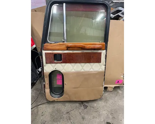 PETERBILT 379 Door Assembly, Front
