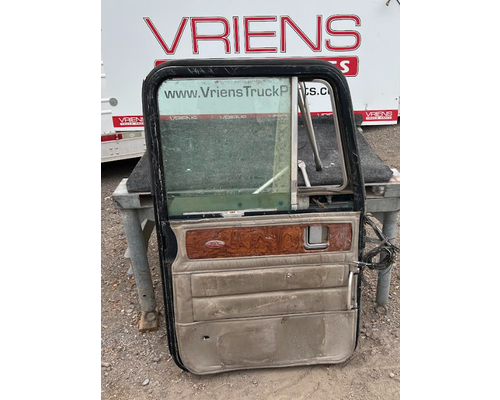 PETERBILT 379 Door Assembly, Front