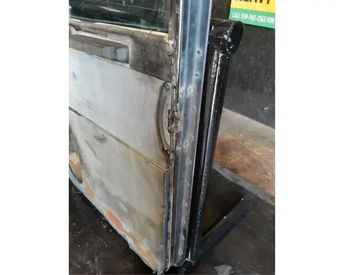 PETERBILT 379 Door Assembly, Front