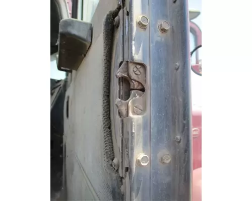 PETERBILT 379 Door Assembly, Front