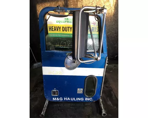 PETERBILT 379 Door Assembly, Front