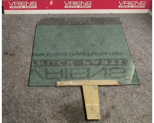 PETERBILT 379 Door Glass, Front